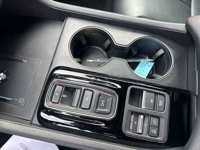 Used 2023 Honda Pilot TrailSport image 10