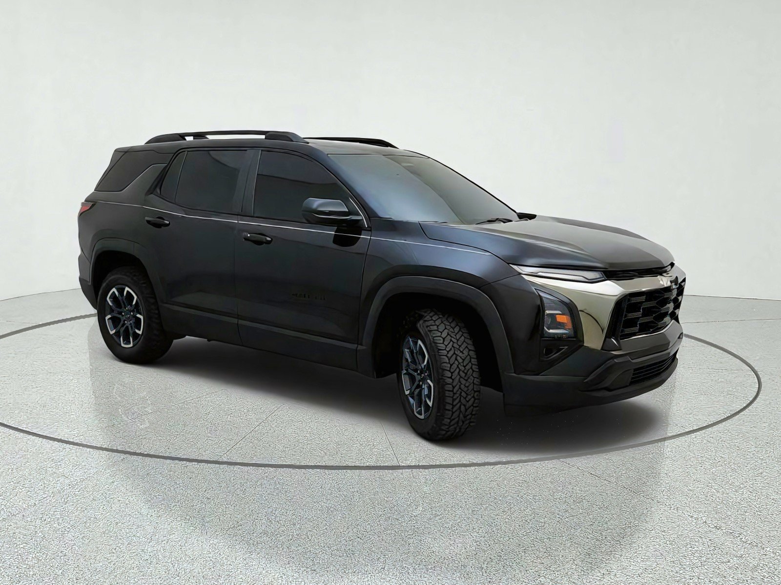 Used 2025 Chevrolet Equinox ACTIV w/ Safety and Technology Package AWD/4WD image 5