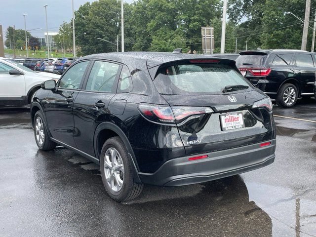 Used 2024 Honda HR-V LX image 4