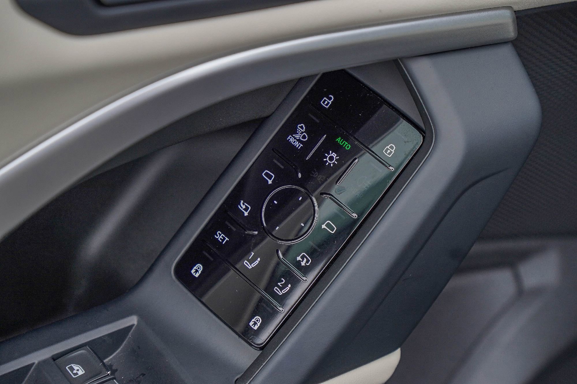 New 2025 Audi Q5 Premium Plus image 16