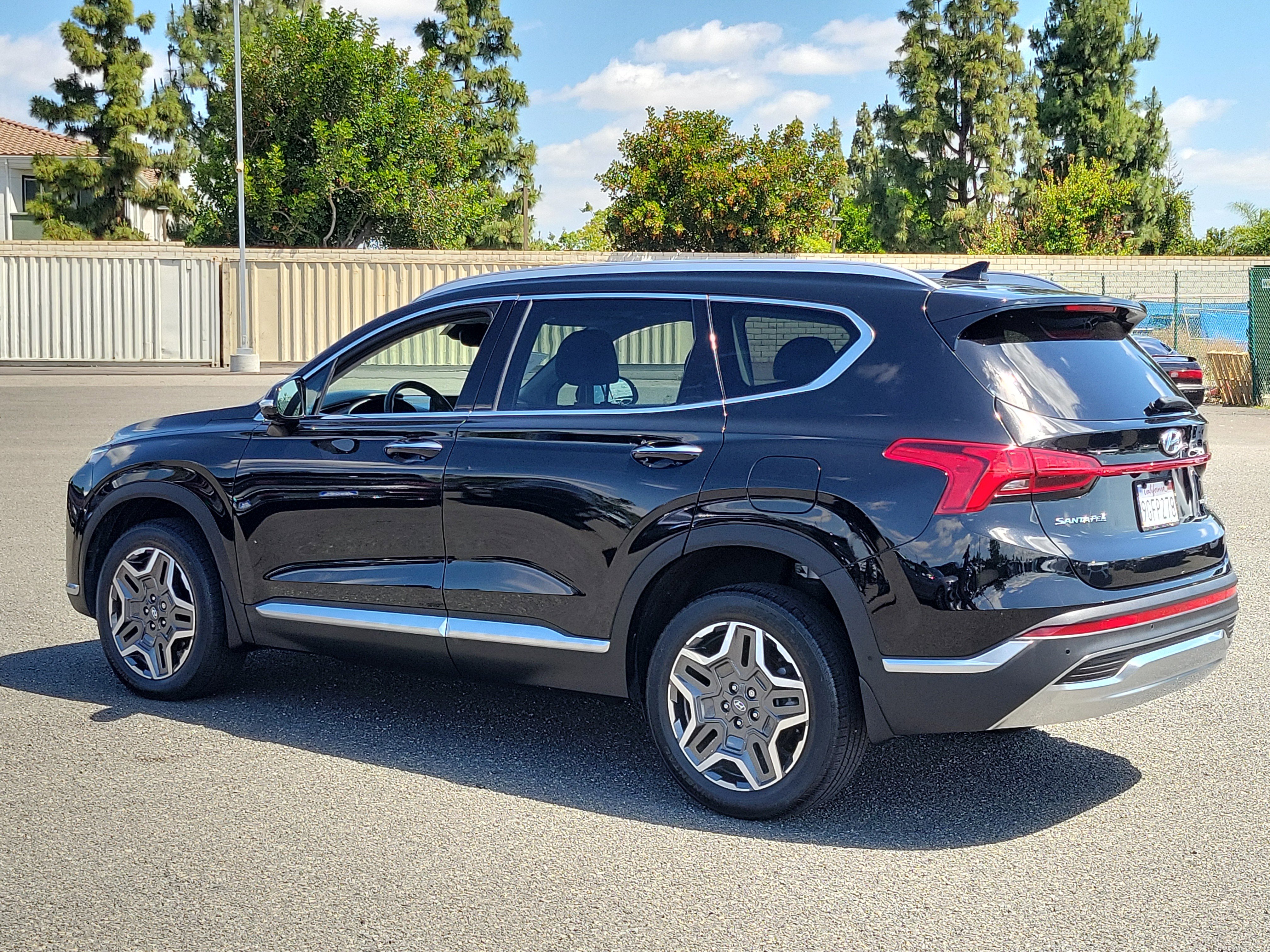 Certified 2023 Hyundai Santa Fe Limited AWD/4WD image 34
