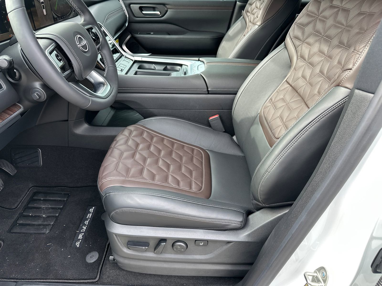 New 2026 Nissan Armada Platinum Reserve RWD image 9