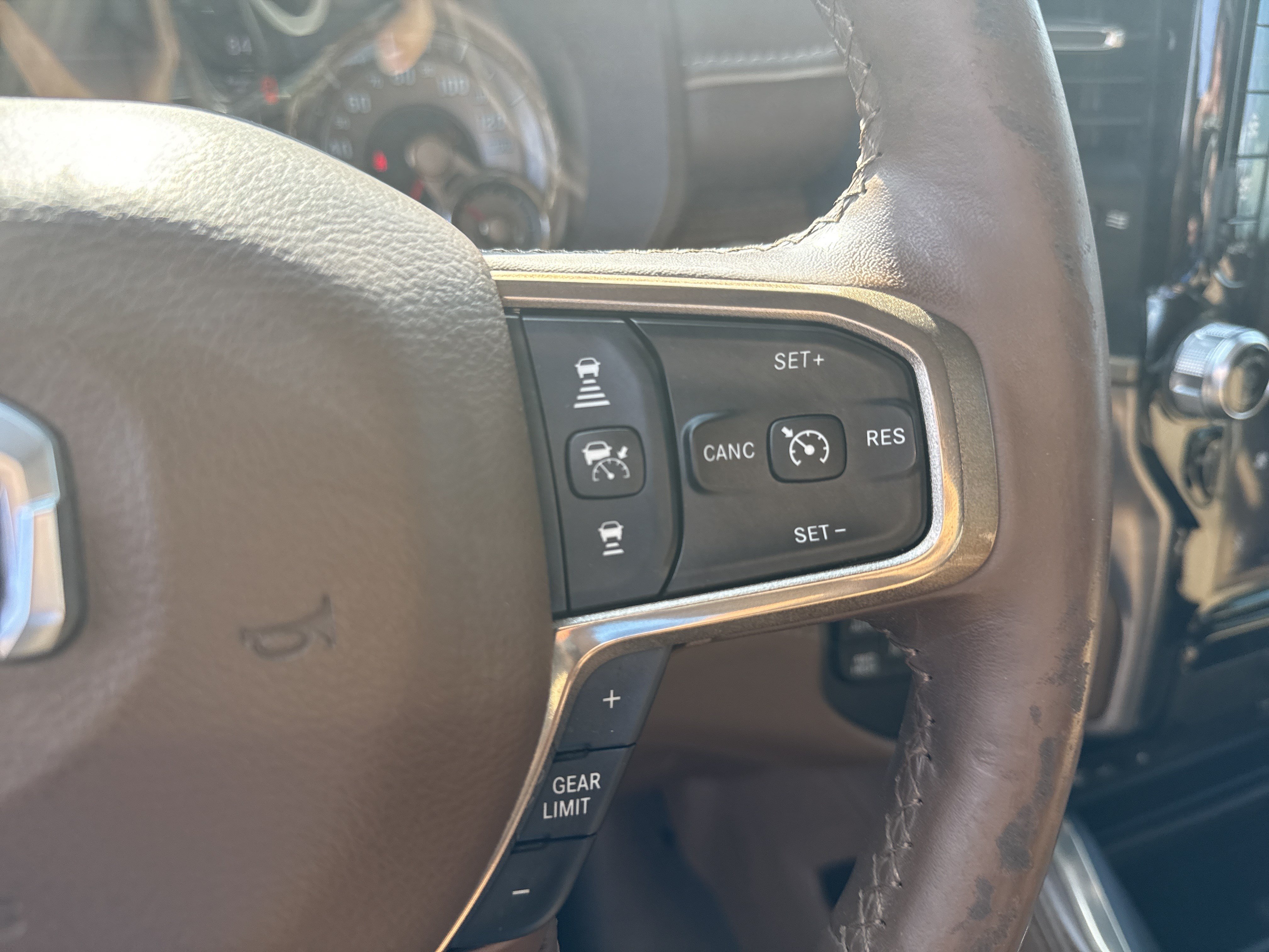 Used 2019 RAM 1500 Limited AWD/4WD image 24