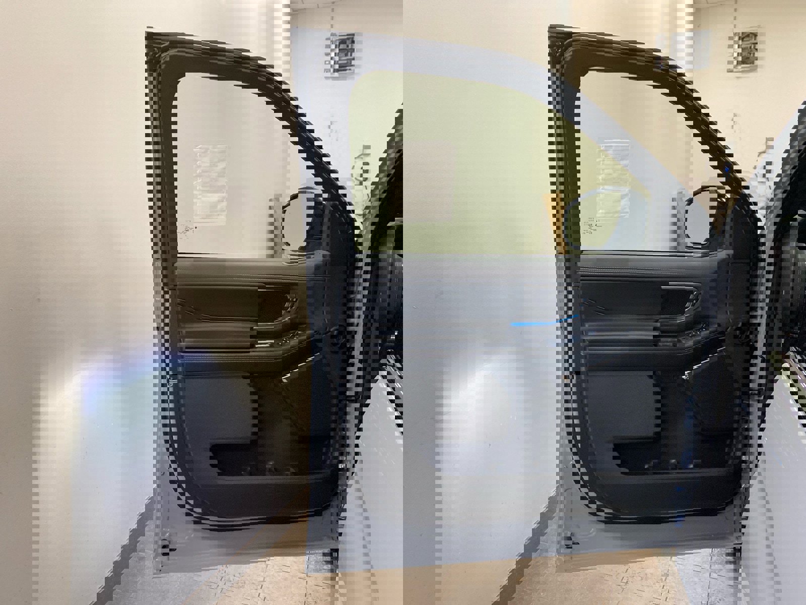 New 2025 Ford Expedition Max Platinum w/ Stealth Performance Package image 42