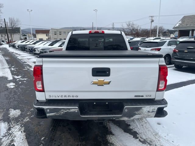 Used 2018 Chevrolet Silverado 1500 LTZ w/ LTZ Plus Package AWD/4WD image 4