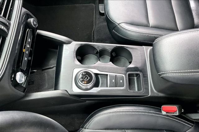 Used 2025 Ford Escape Platinum AWD/4WD image 18