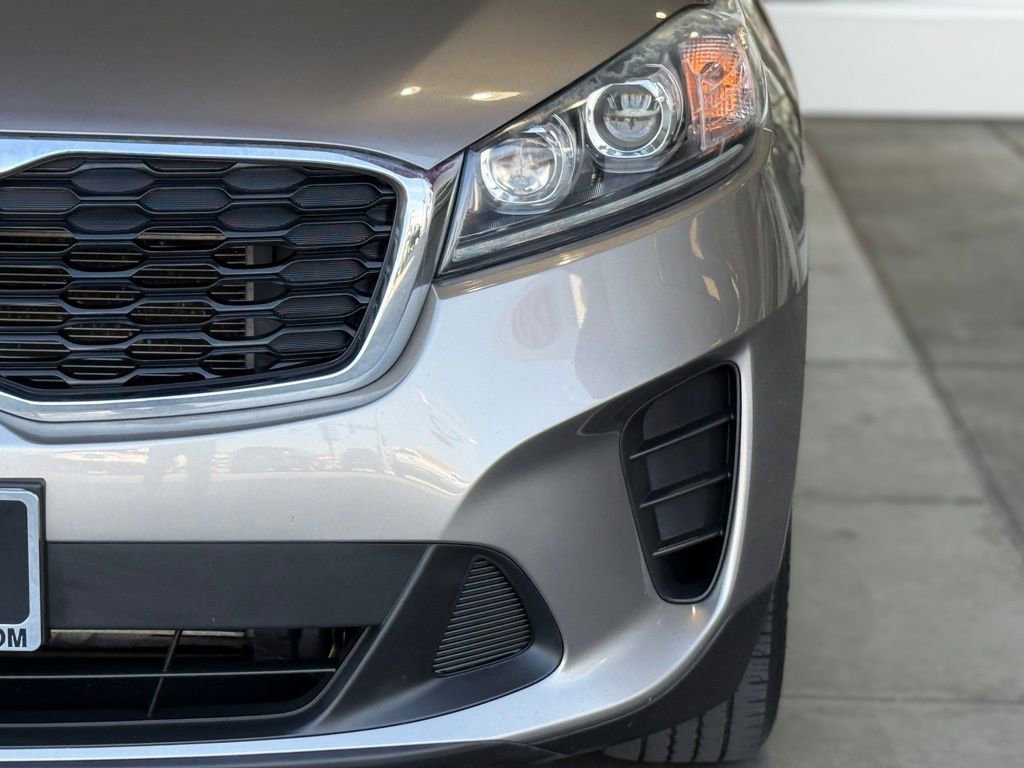Used 2019 Kia Sorento LX image 5