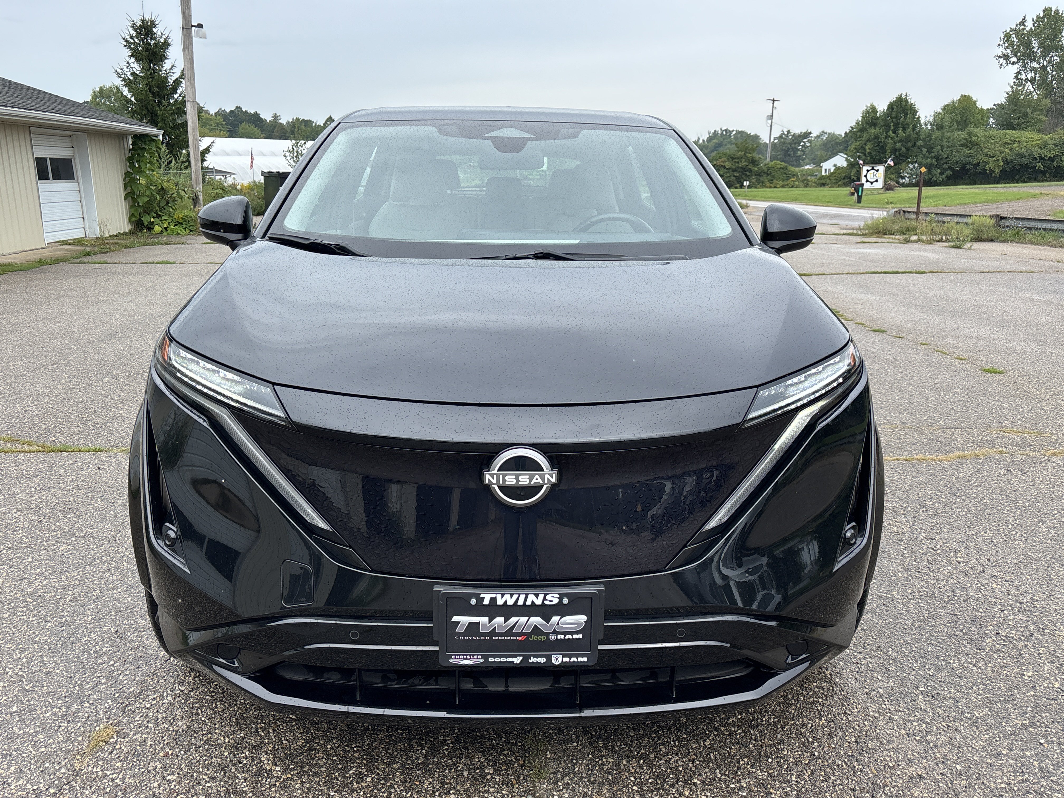 Used 2023 Nissan Ariya FWD image 12