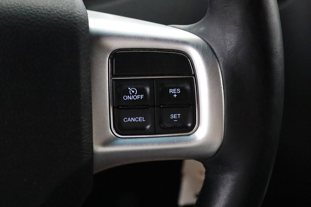 Used 2016 Dodge Grand Caravan R/T w/ Driver Convenience Group FWD image 19