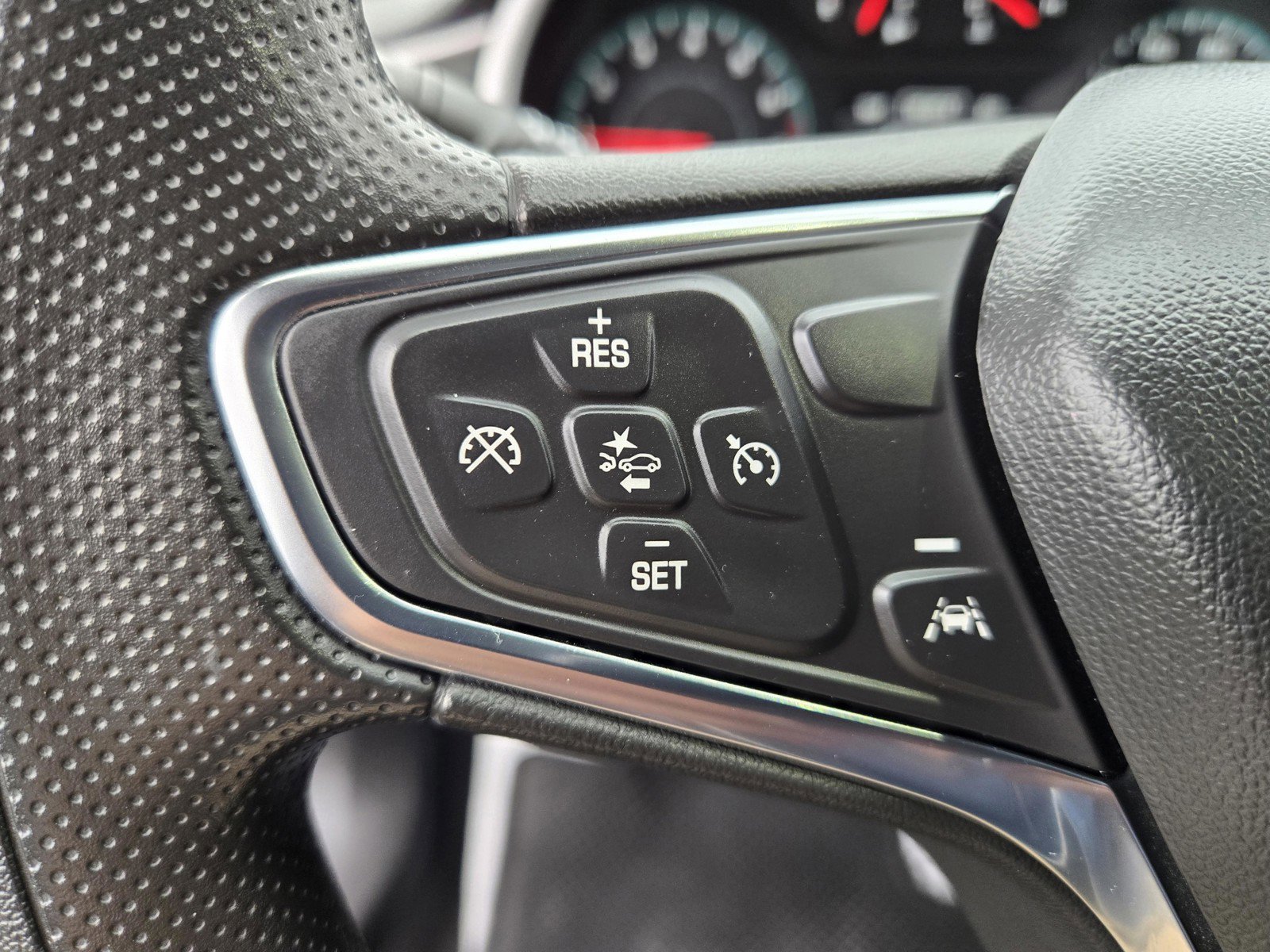 Used 2024 Chevrolet Malibu LT image 11