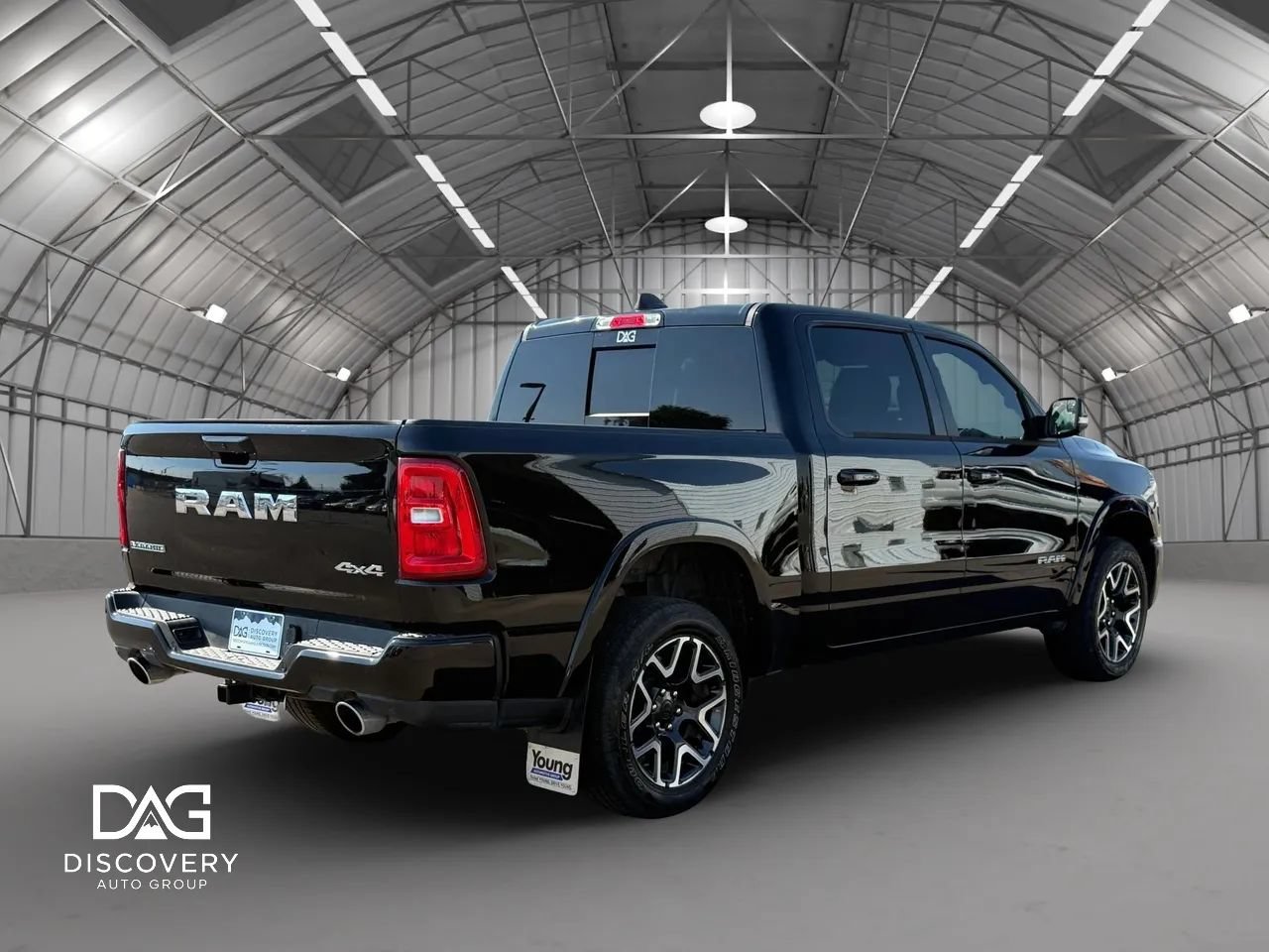 Used 2026 RAM 1500 Laramie AWD/4WD image 5