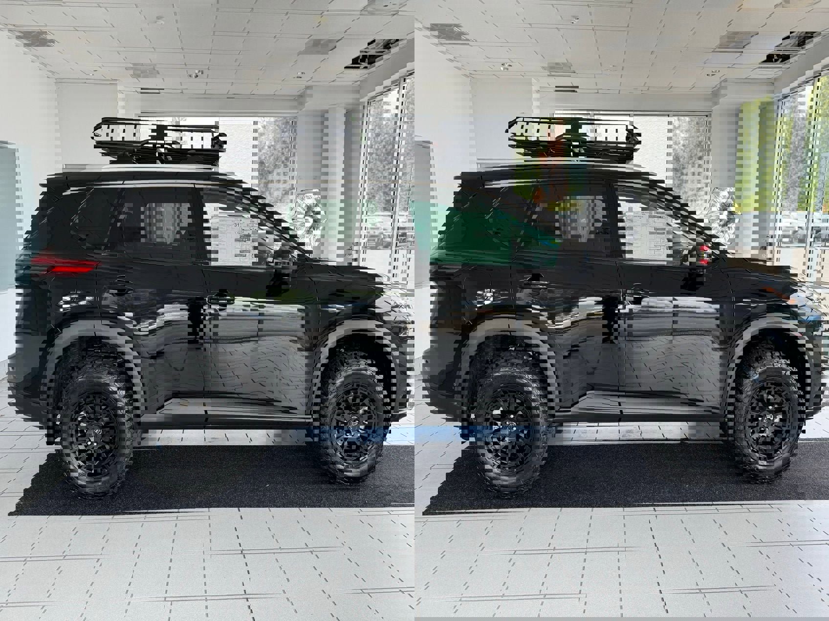 New 2025 Nissan Rogue SL image 5