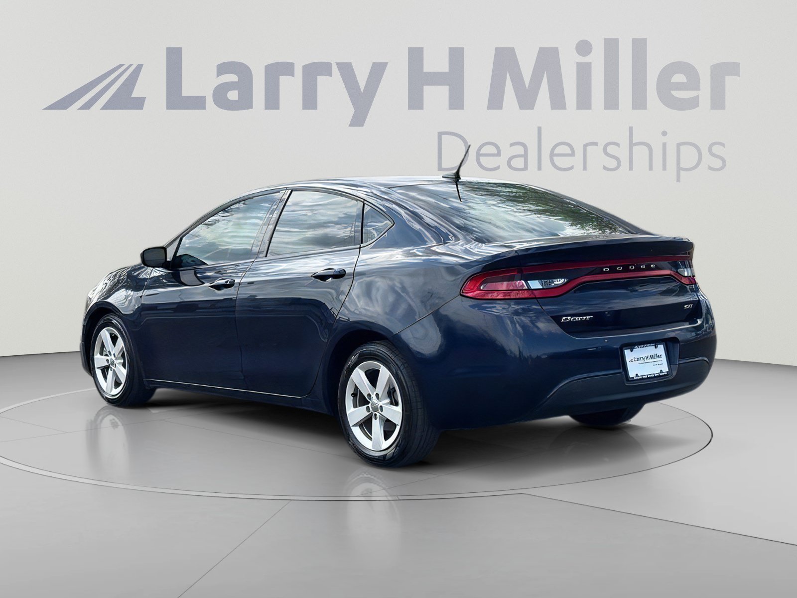 Used 2016 Dodge Dart SXT FWD image 4