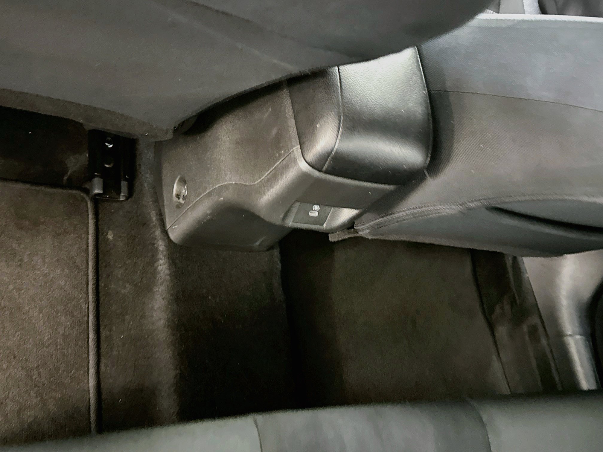 Used 2024 Nissan Versa SV FWD image 27