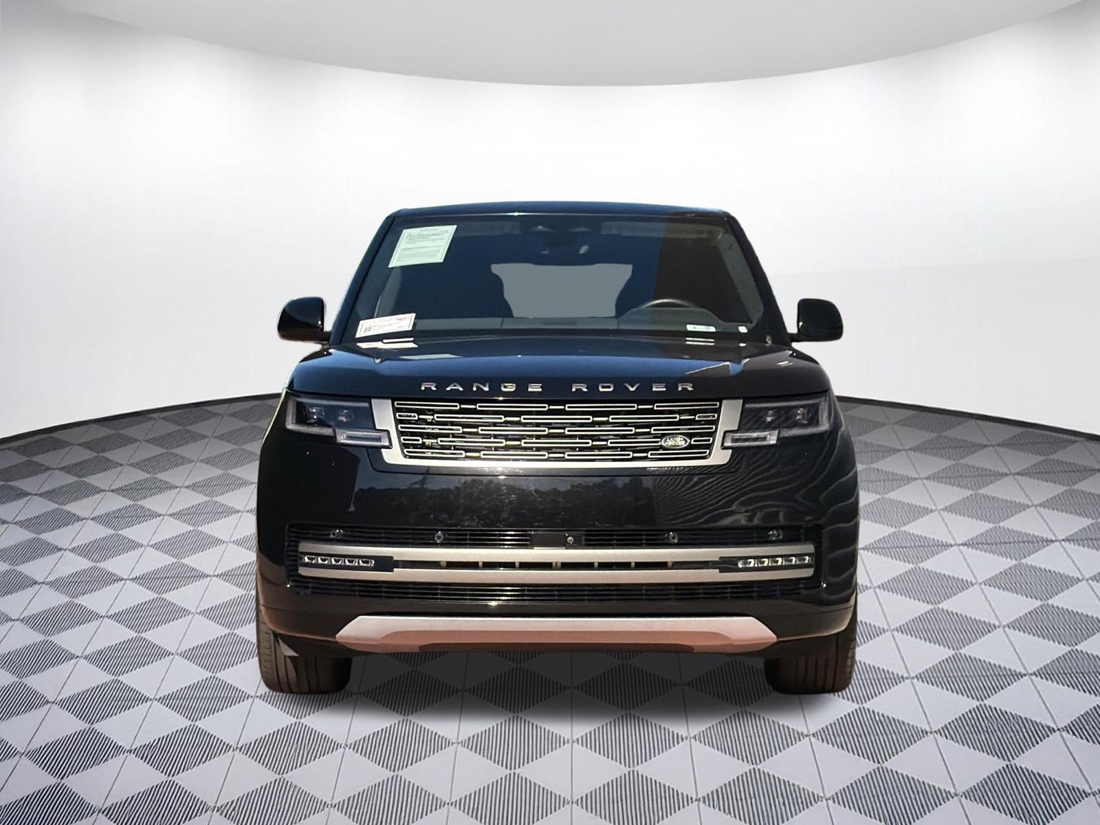 Used 2024 Land Rover Range Rover Long Wheelbase SE AWD/4WD image 5