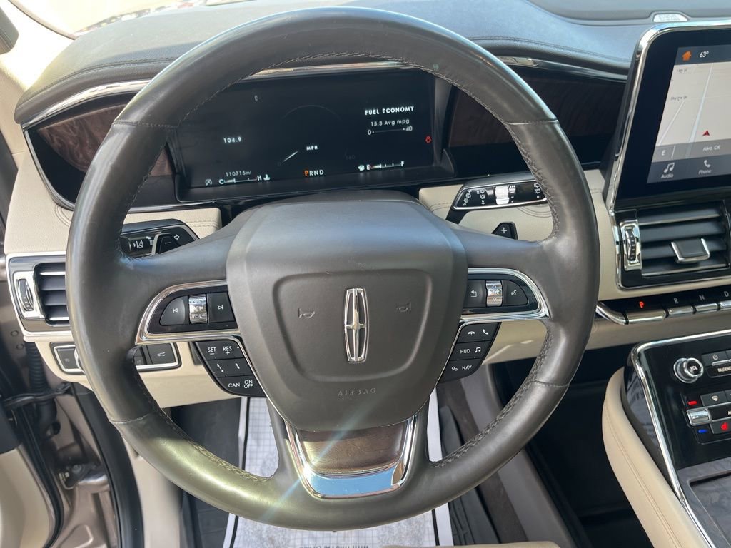 Used 2019 Lincoln Navigator Reserve image 17