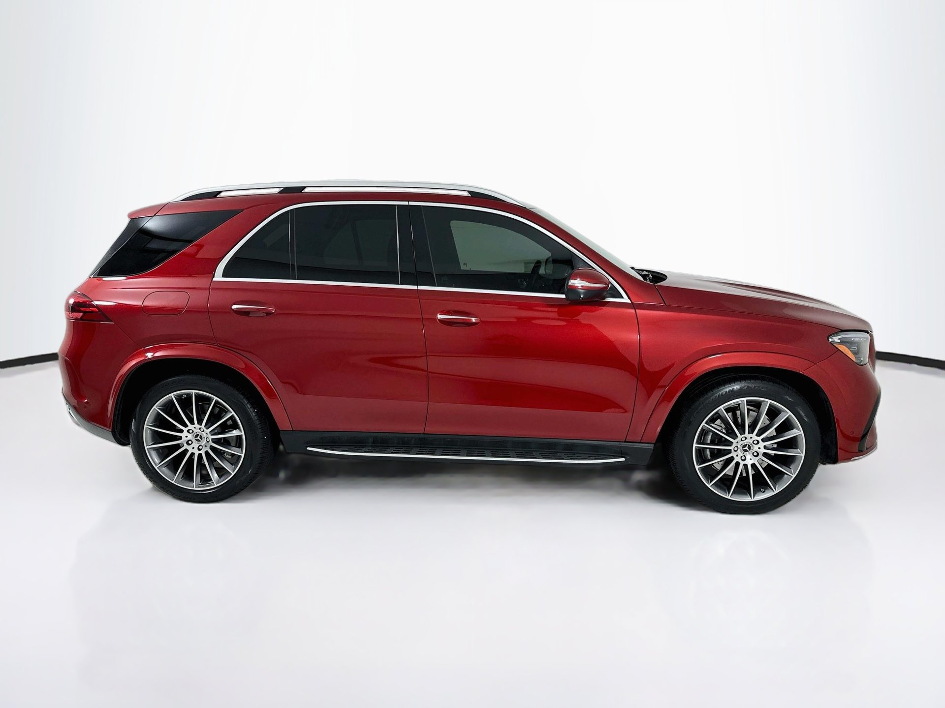 Certified 2025 Mercedes-Benz GLE 350 4MATIC image 9