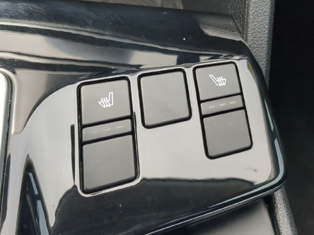 Used 2024 Kia Sportage EX FWD image 26