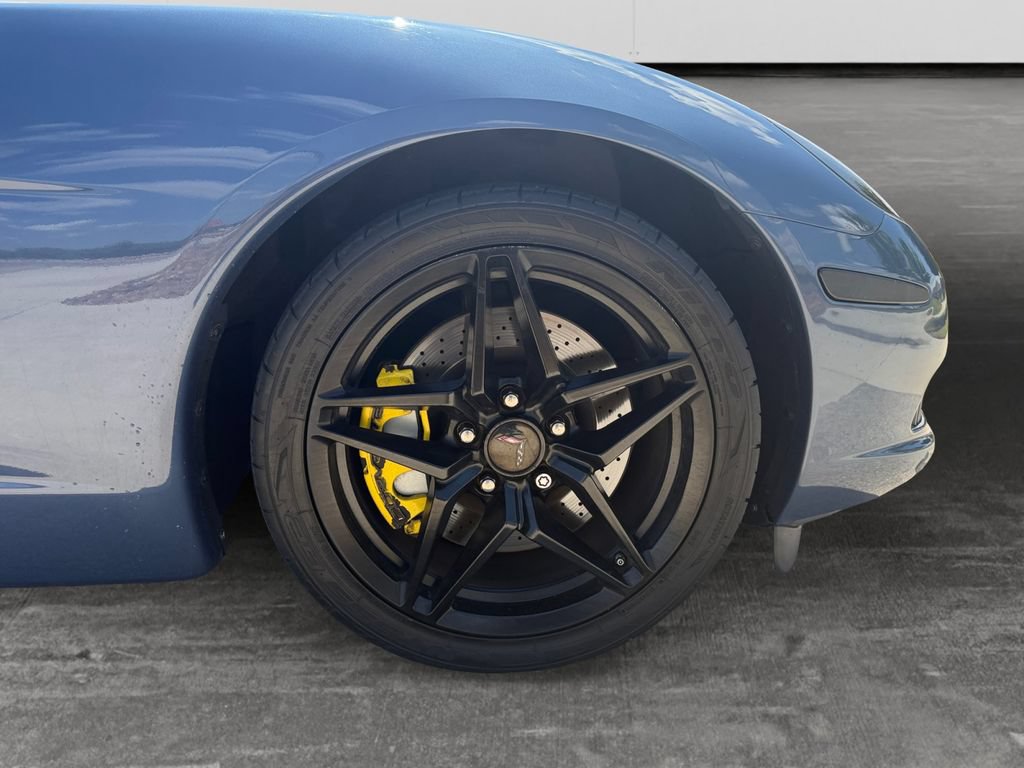 Used 2011 Chevrolet Corvette Coupe w/ Preferred Equipment Group RWD image 9