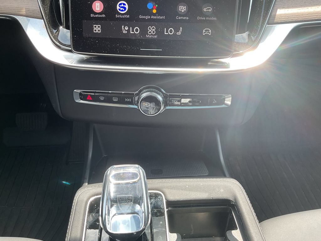 New 2026 Volvo XC90 B6 Plus w/ Protection Package AWD/4WD image 23