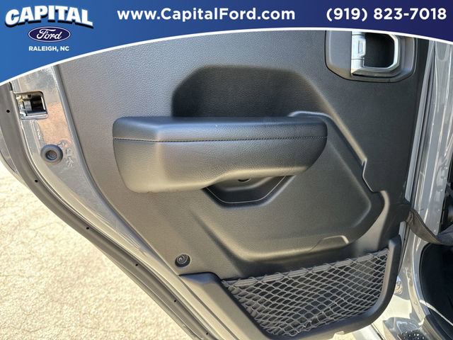 Used 2021 Jeep Gladiator Rubicon w/ Cold Weather Group image 18