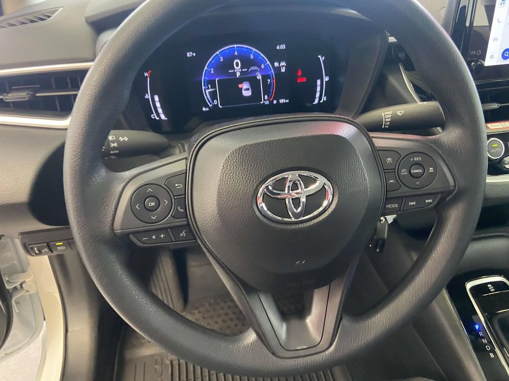 Used 2026 Toyota Corolla LE FWD image 19