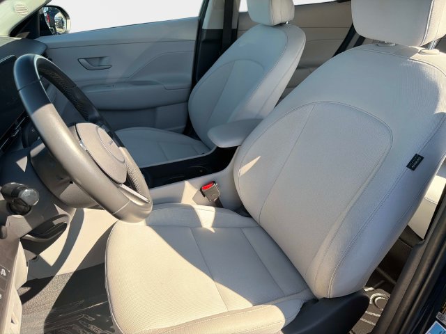 Used 2025 Hyundai Kona SEL FWD image 17