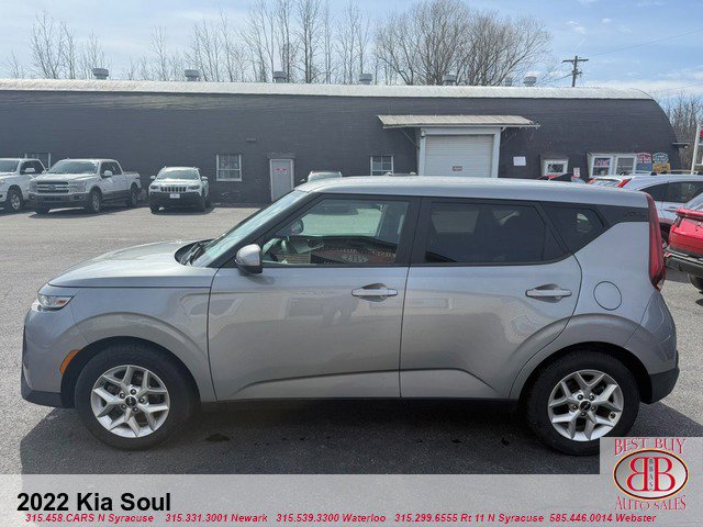 Used 2022 Kia Soul LX w/ Technology Package FWD image 6