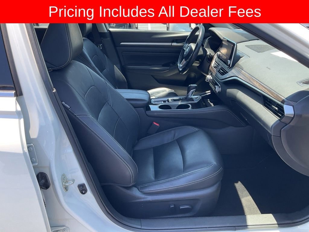 Used 2020 Nissan Altima 2.0 Platinum FWD image 22