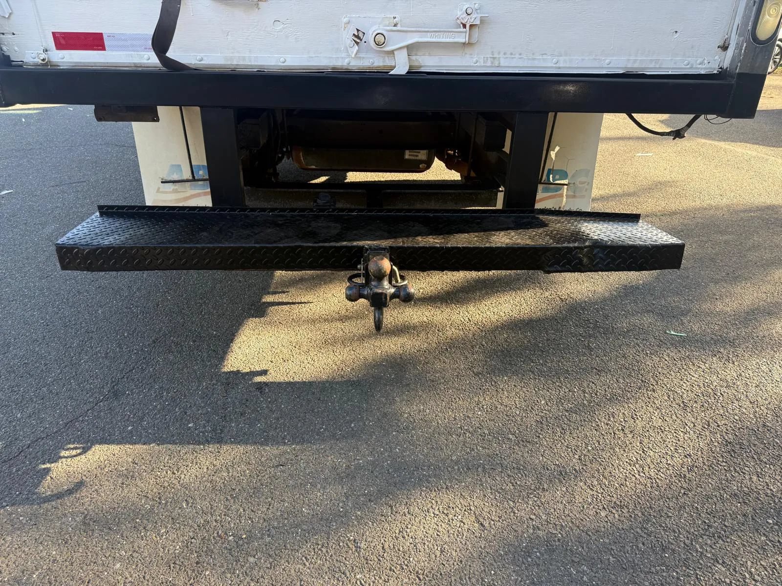 Used 2005 Ford E-350 and Econoline 350 Super Duty RWD image 17