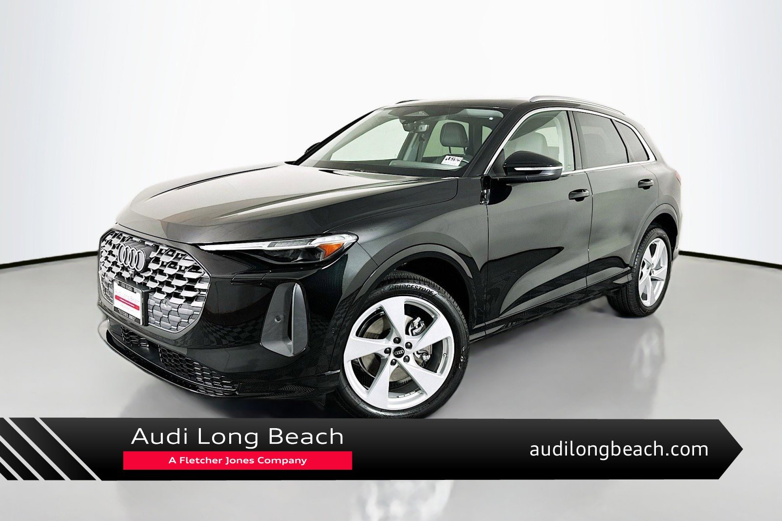 Used 2025 Audi Q5 Premium Plus w/ Premium Plus image 1