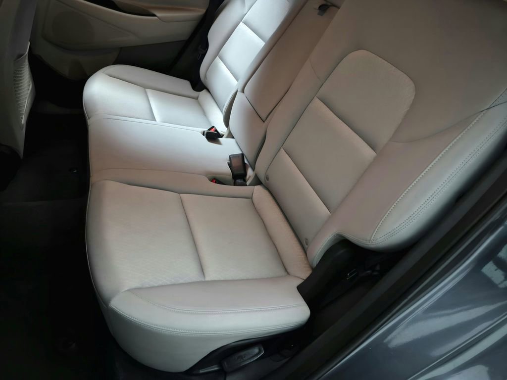 Used 2017 Hyundai Tucson SE FWD image 16