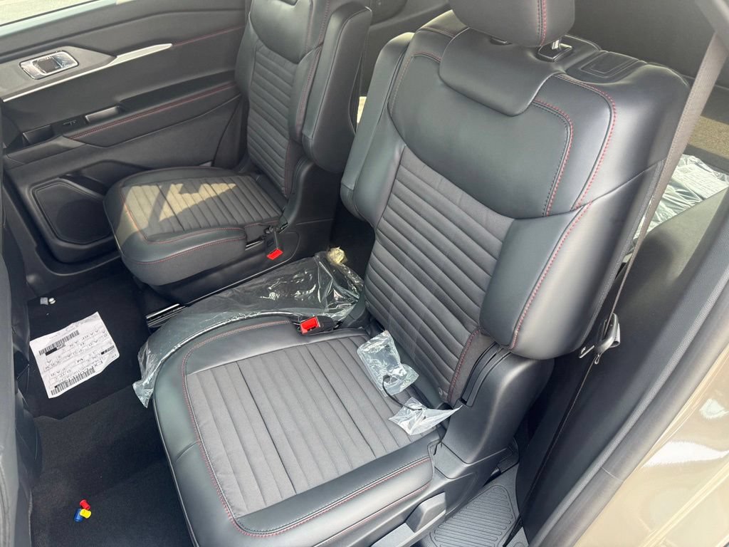 New 2026 Ford Explorer ST-Line AWD/4WD image 36