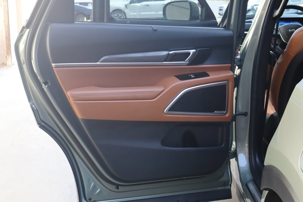 Used 2025 Kia Telluride SX X-Line AWD/4WD image 34
