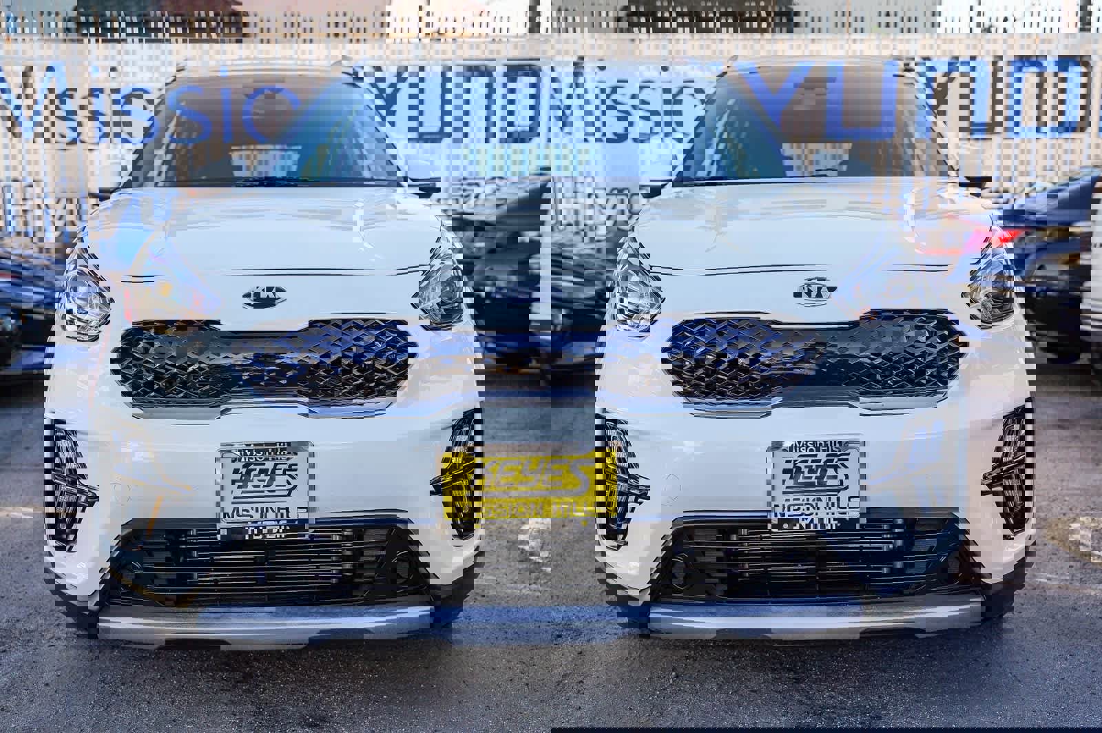 Used 2021 Kia Niro LXS image 2