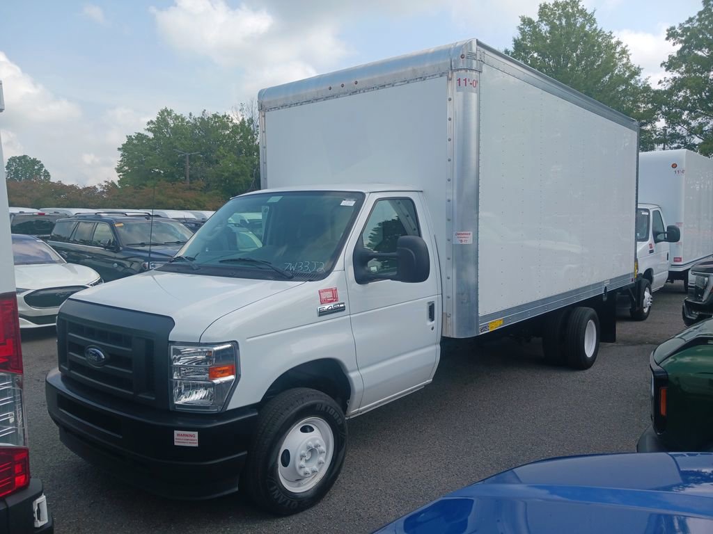 Used 2024 Ford E-450 and Econoline 450 Super Duty w/ Power Windows & Locks Group