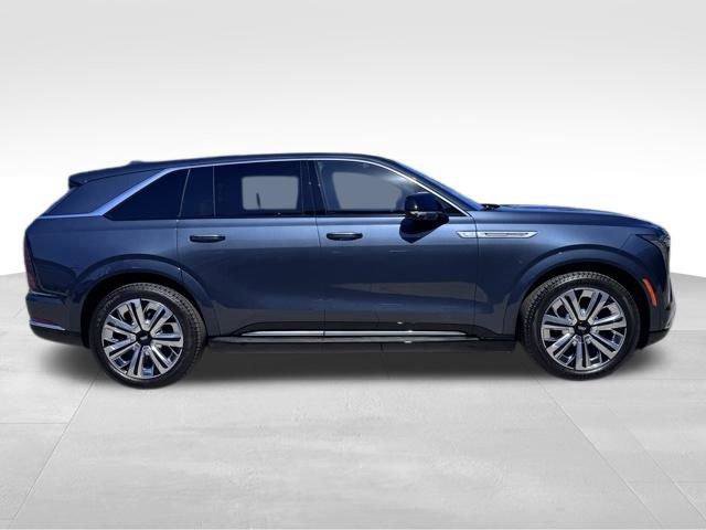 New 2025 Cadillac Escalade IQ Luxury 2 w/ LPO, Radiant Package image 6