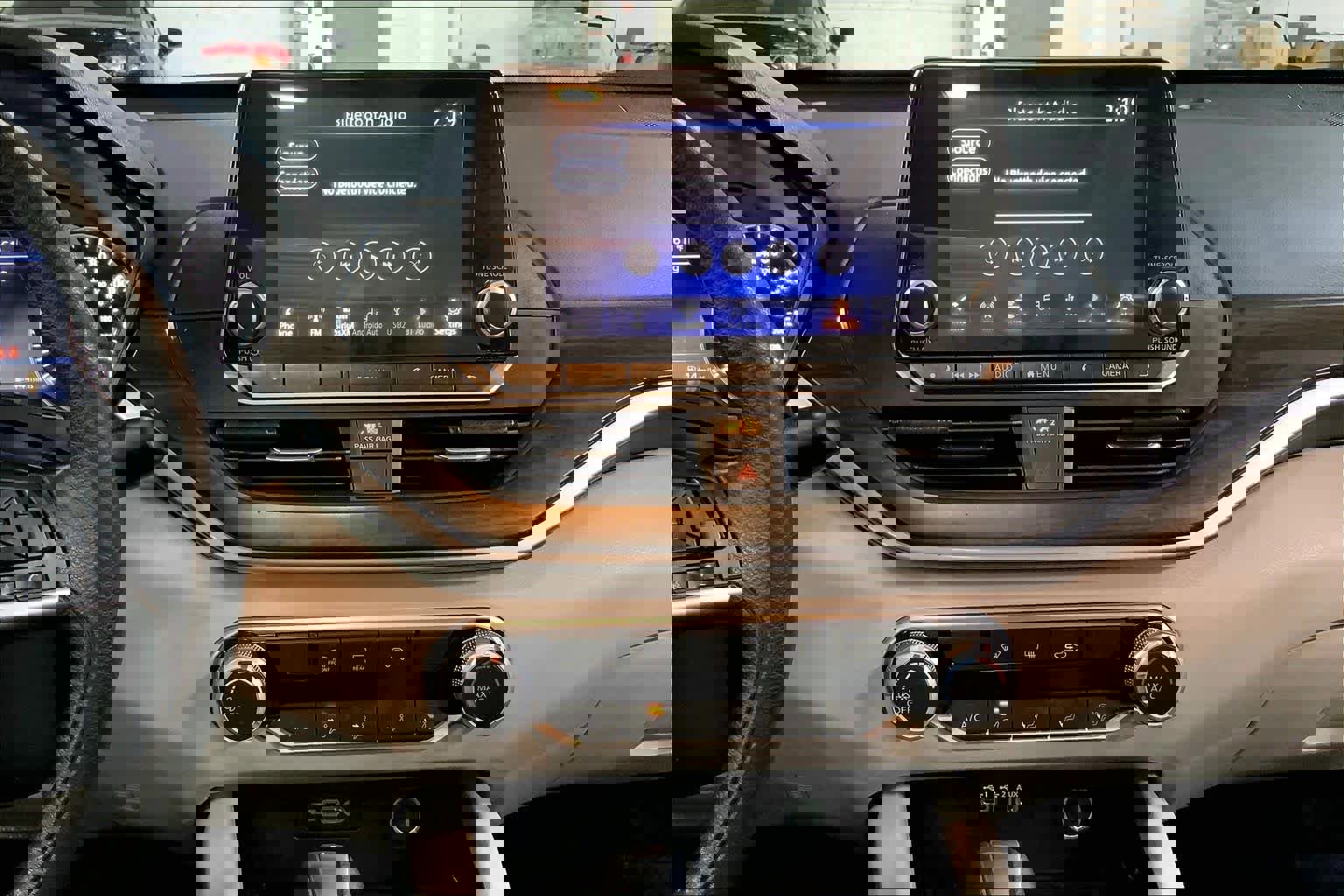 Used 2024 Nissan Altima 2.5 SV image 7