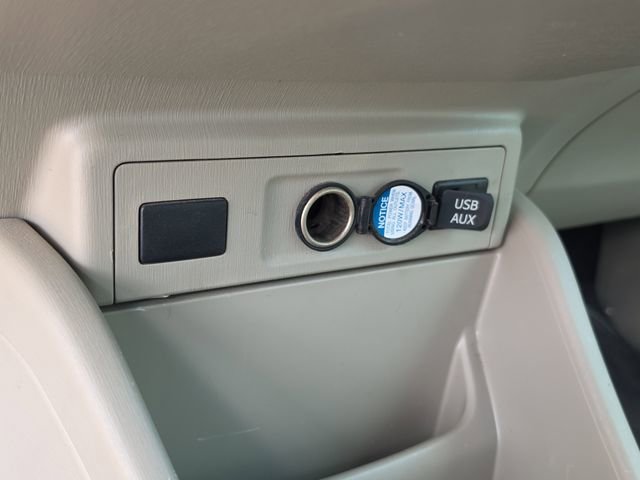 Used 2014 Toyota Prius V Three FWD image 23