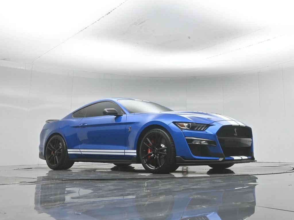 Certified 2020 Ford Mustang Shelby GT500 w/ Technology Package RWD image 4