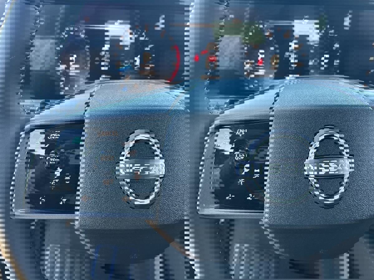 Used 2025 Nissan Murano SV image 25