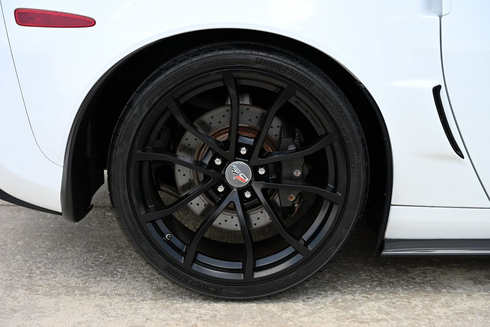 Used 2013 Chevrolet Corvette 427 w/ 1SC Preferred Equipment Group RWD image 21