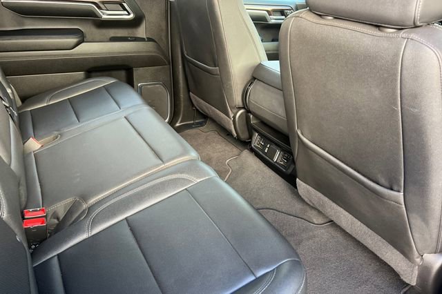 Used 2024 GMC Sierra 1500 SLT image 18