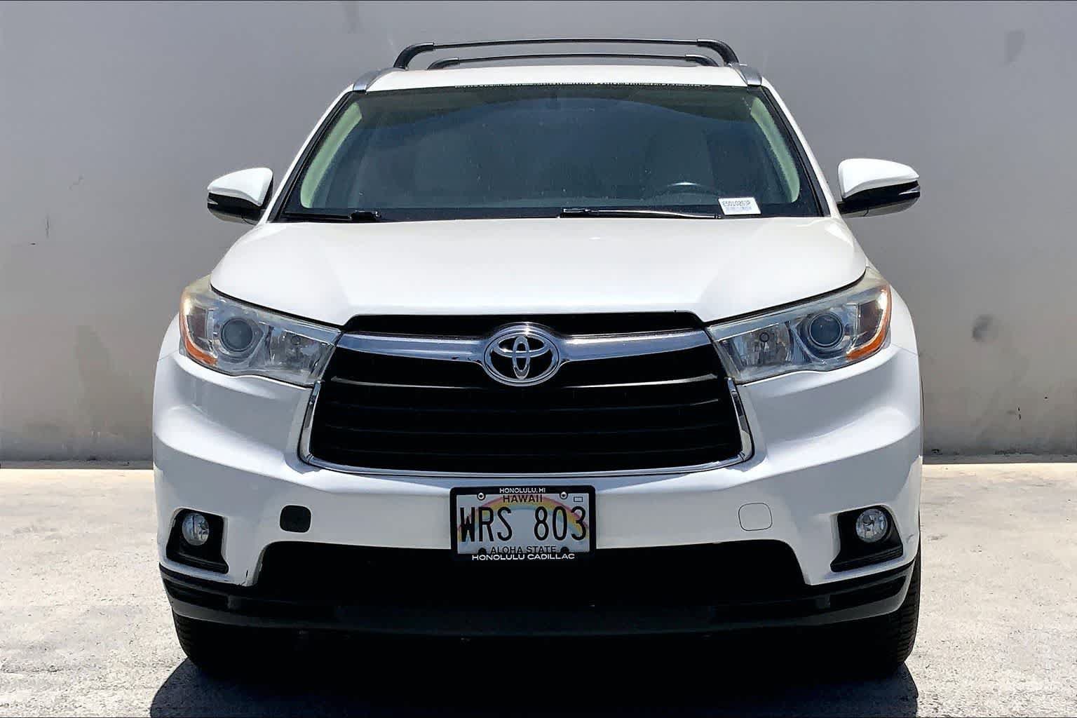 Used 2014 Toyota Highlander XLE w/ Preferred Accessory Package AWD/4WD image 6
