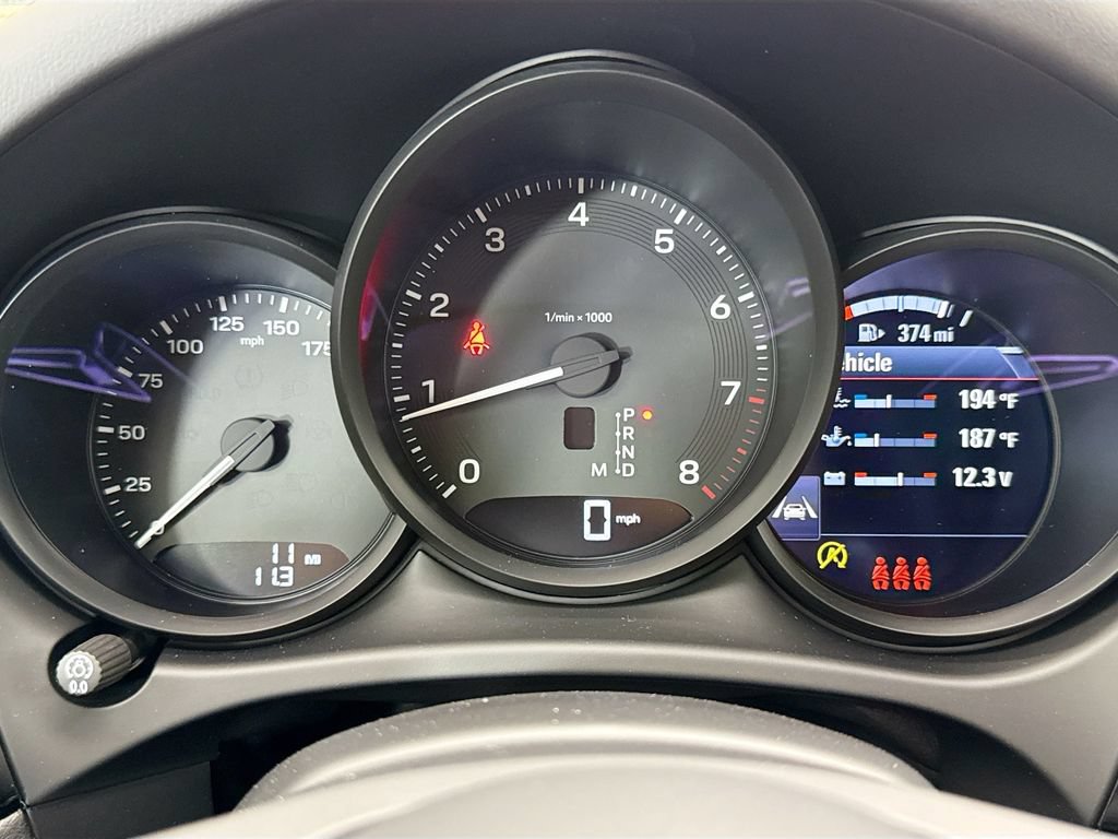 Used 2026 Porsche Macan AWD/4WD image 35
