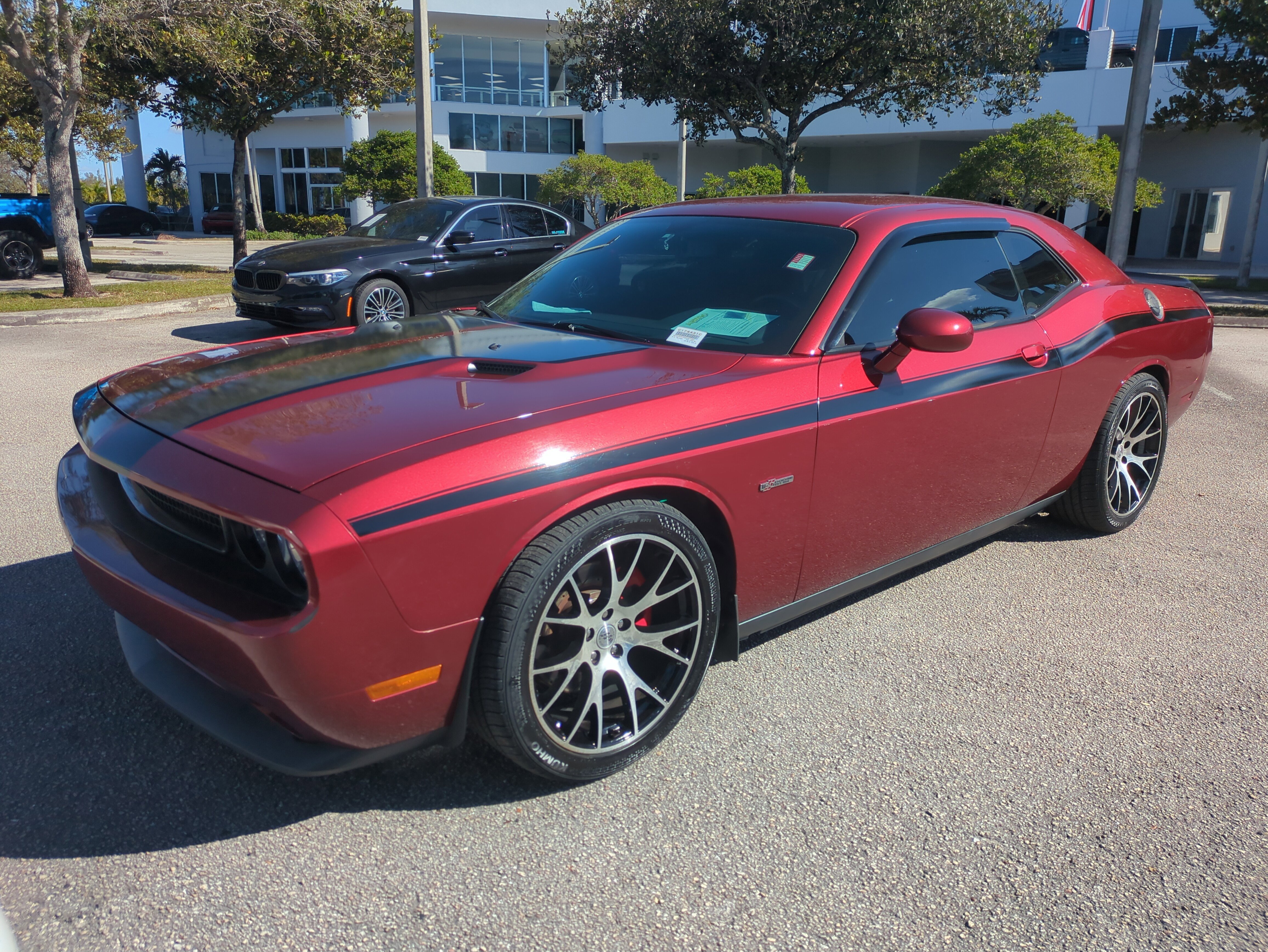 Used 2014 Dodge Challenger R/T image 9