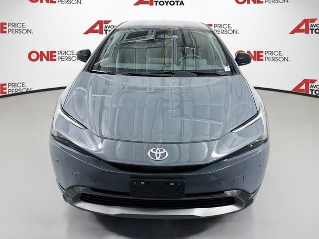 Certified 2024 Toyota Prius XLE FWD image 3