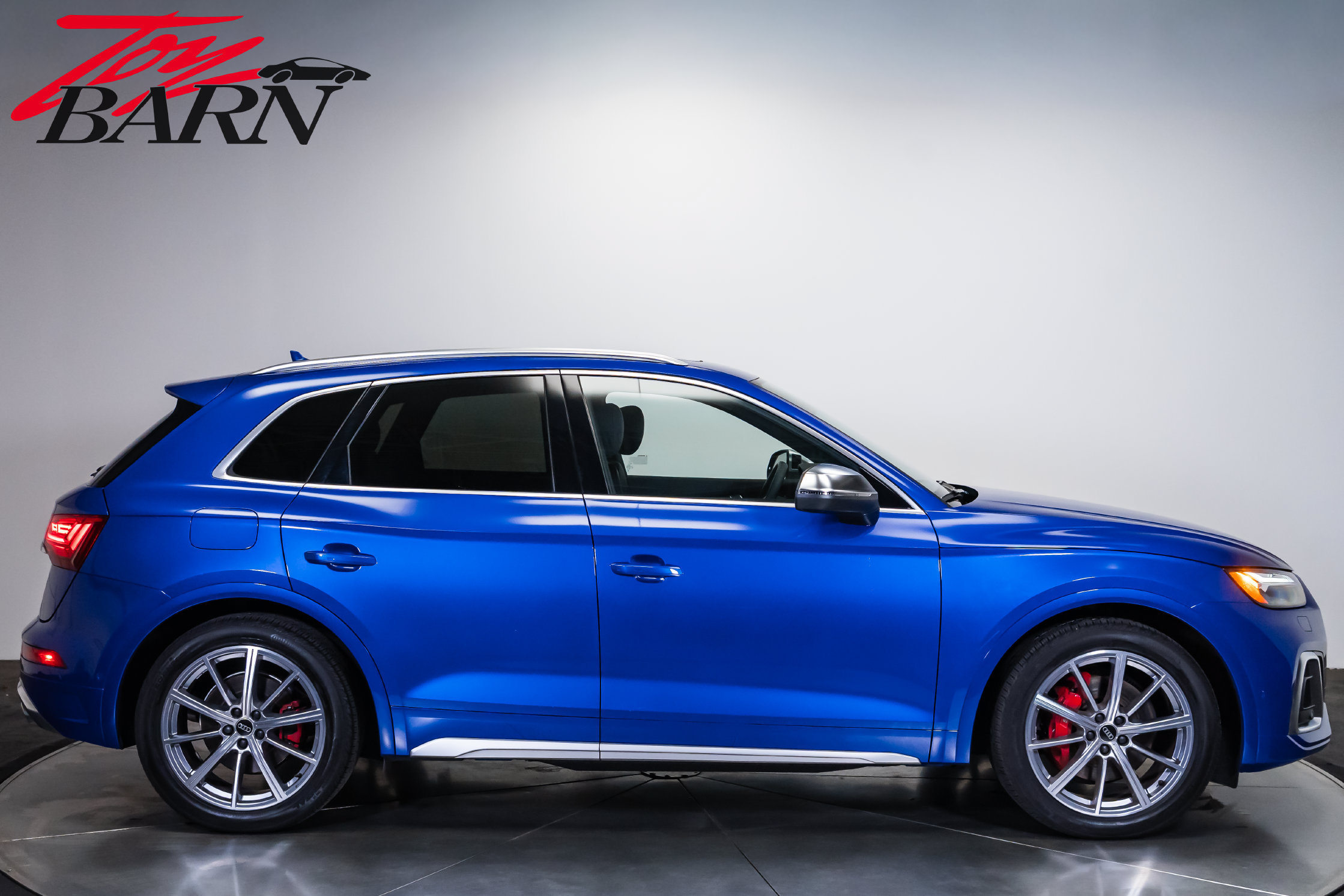 Used 2024 Audi SQ5 Prestige AWD/4WD image 6