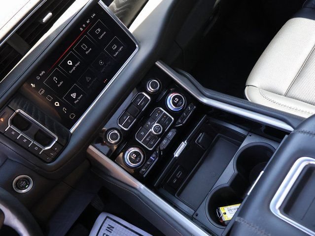 Used 2023 GMC Yukon Denali AWD/4WD image 30