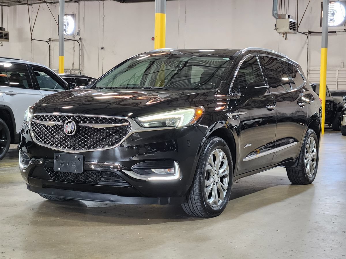 Used 2019 Buick Enclave Avenir w/ Avenir Technology Package FWD image 4